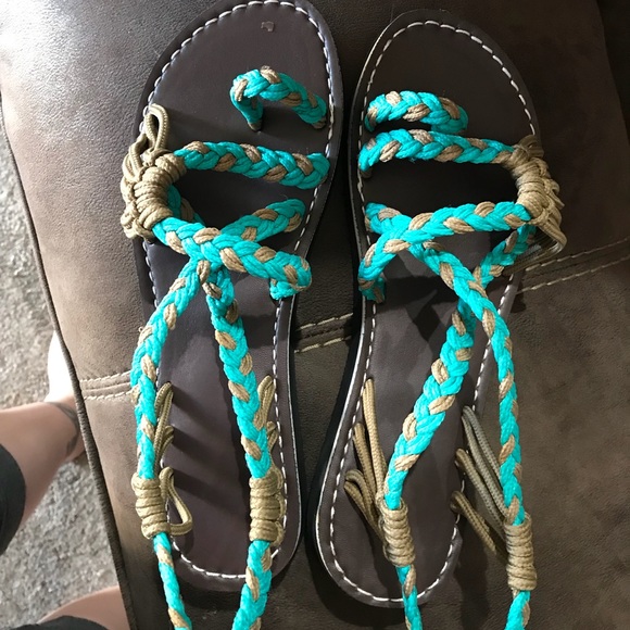 Shoes - Brand New never worn sandals size 9